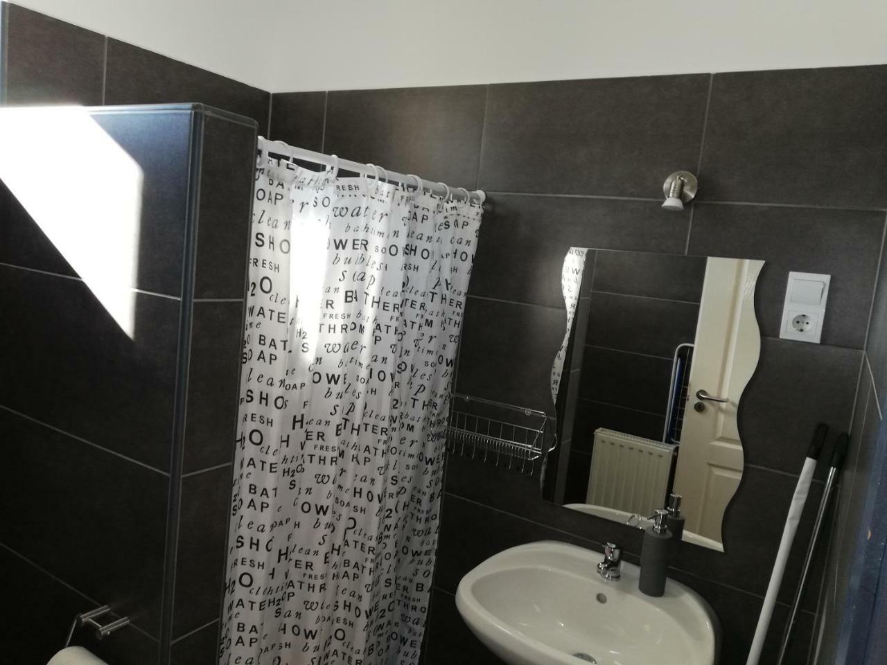 Apartman 25 Шопрон Экстерьер фото