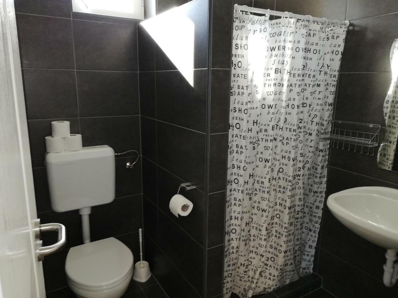 Apartman 25 Шопрон Экстерьер фото